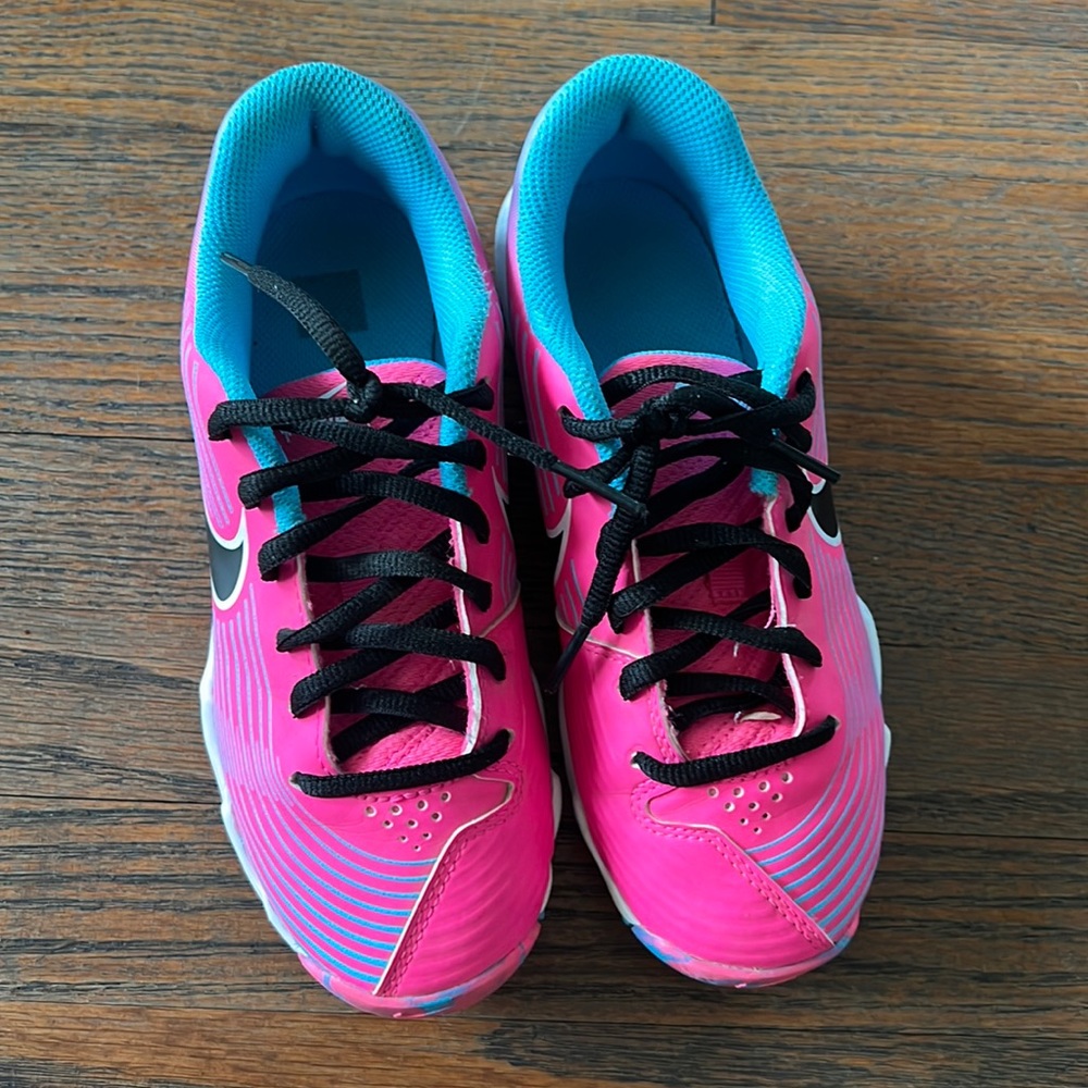 Cleats / girls softball / size 2